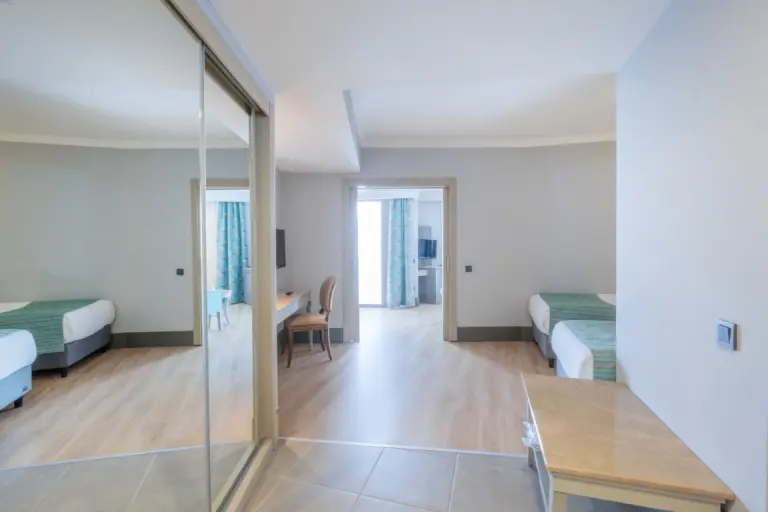 Aile Odası - Kara Manzara