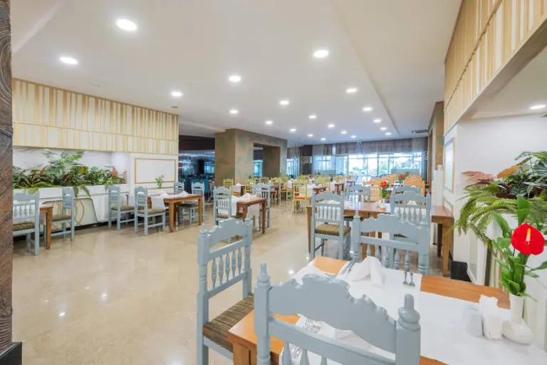 Crown Restoran (Ana Restoran) (2/49)