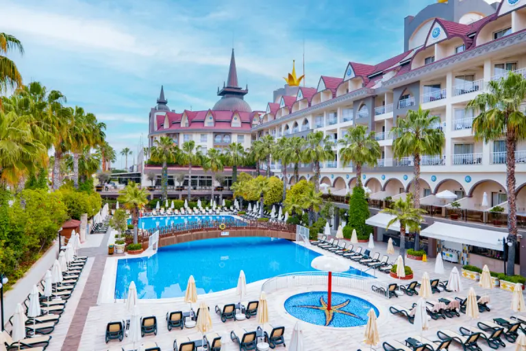 Kapalı Havuz (12/13)